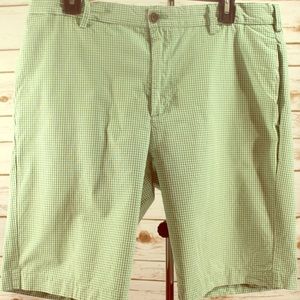 IZOD men’s shorts EUC